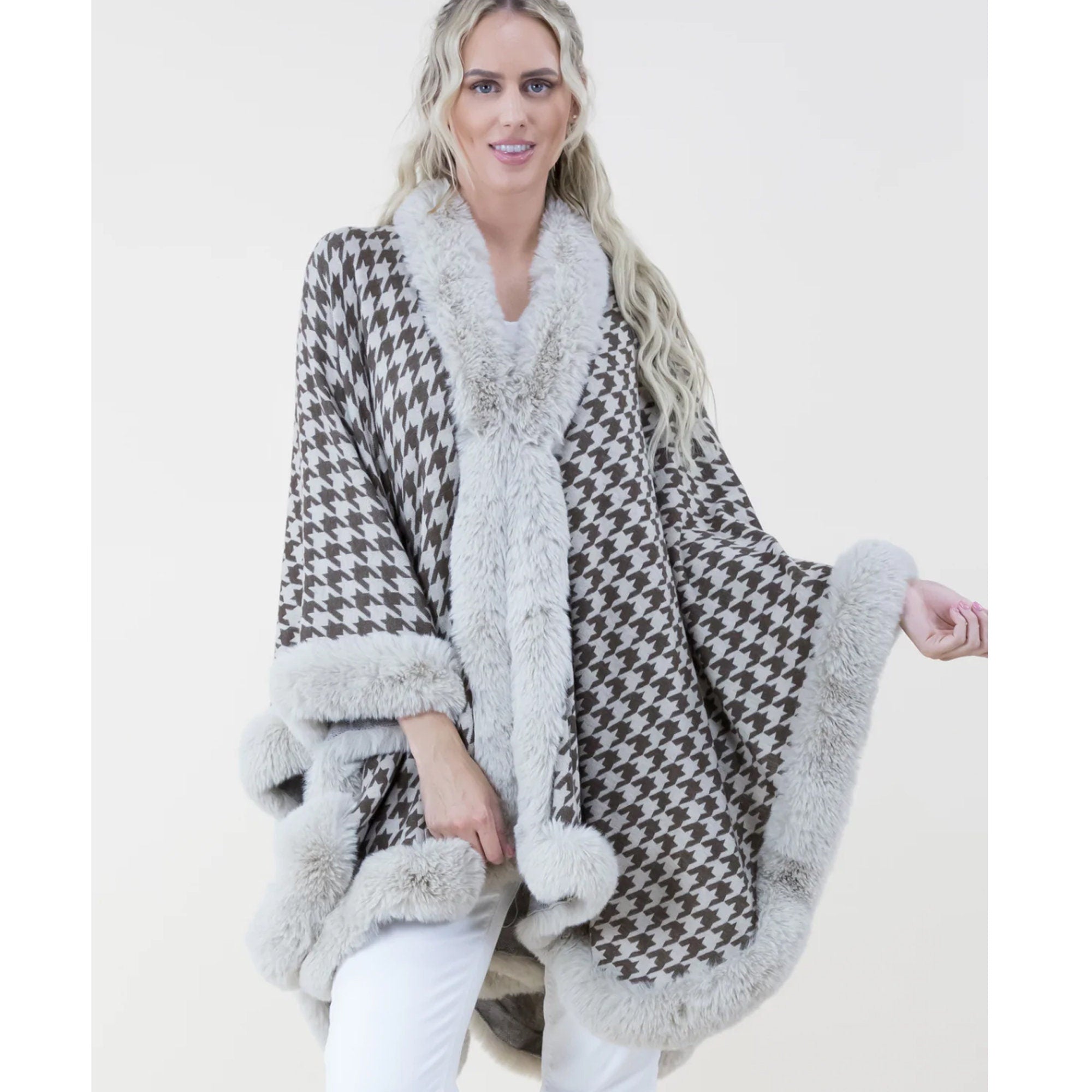 Kozy Chic Faux Fur HOUNDSTOOTH Cape Luxurious Style and Comfort