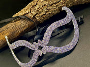 Lavender Crystal Masquerade Mask – Cat Eye Form for a Striking Impression