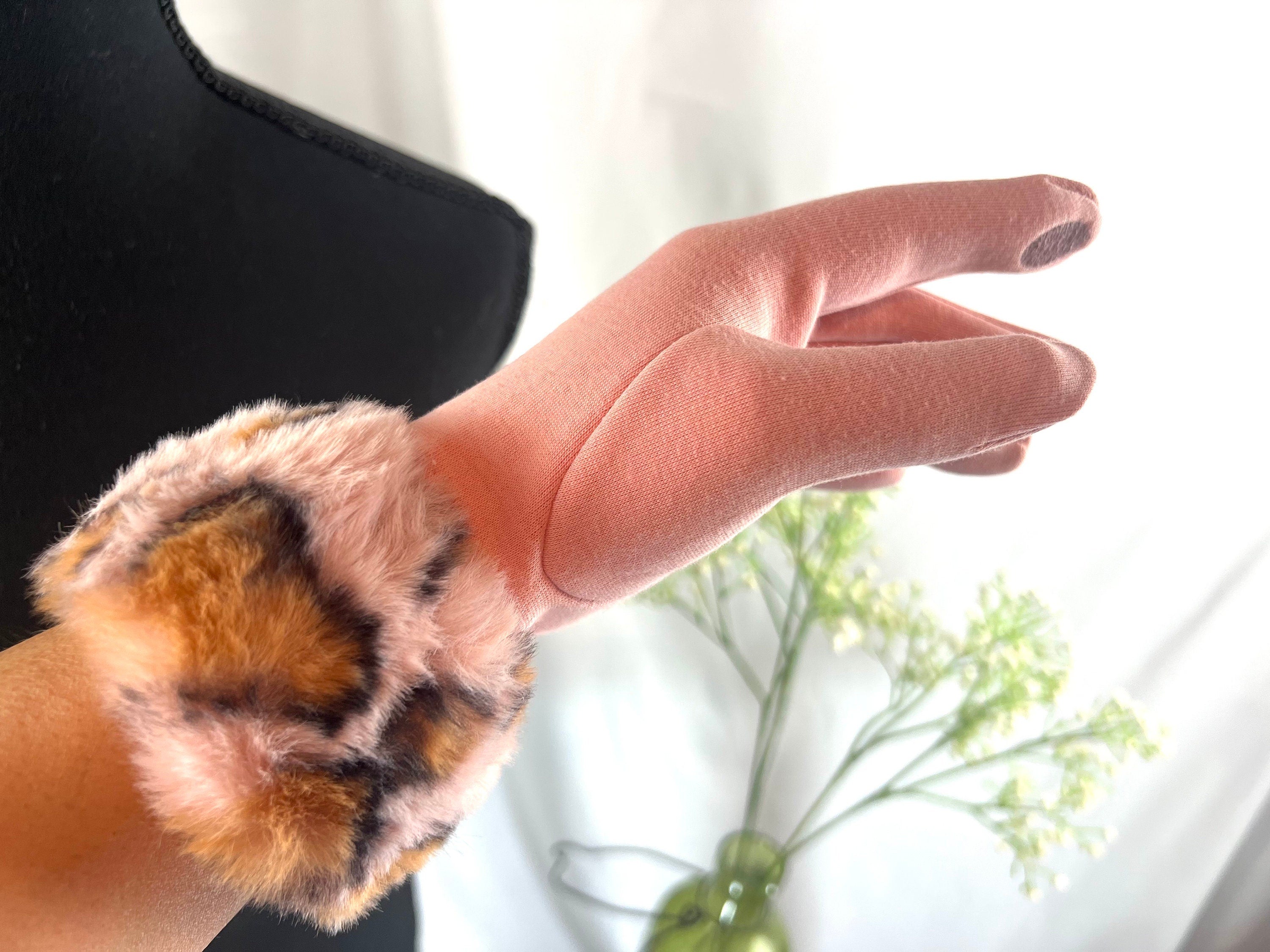 Rose PINK Faux Fur GLOVES  Plush Faux Fur Trim Gloves – Softness and Style Combined