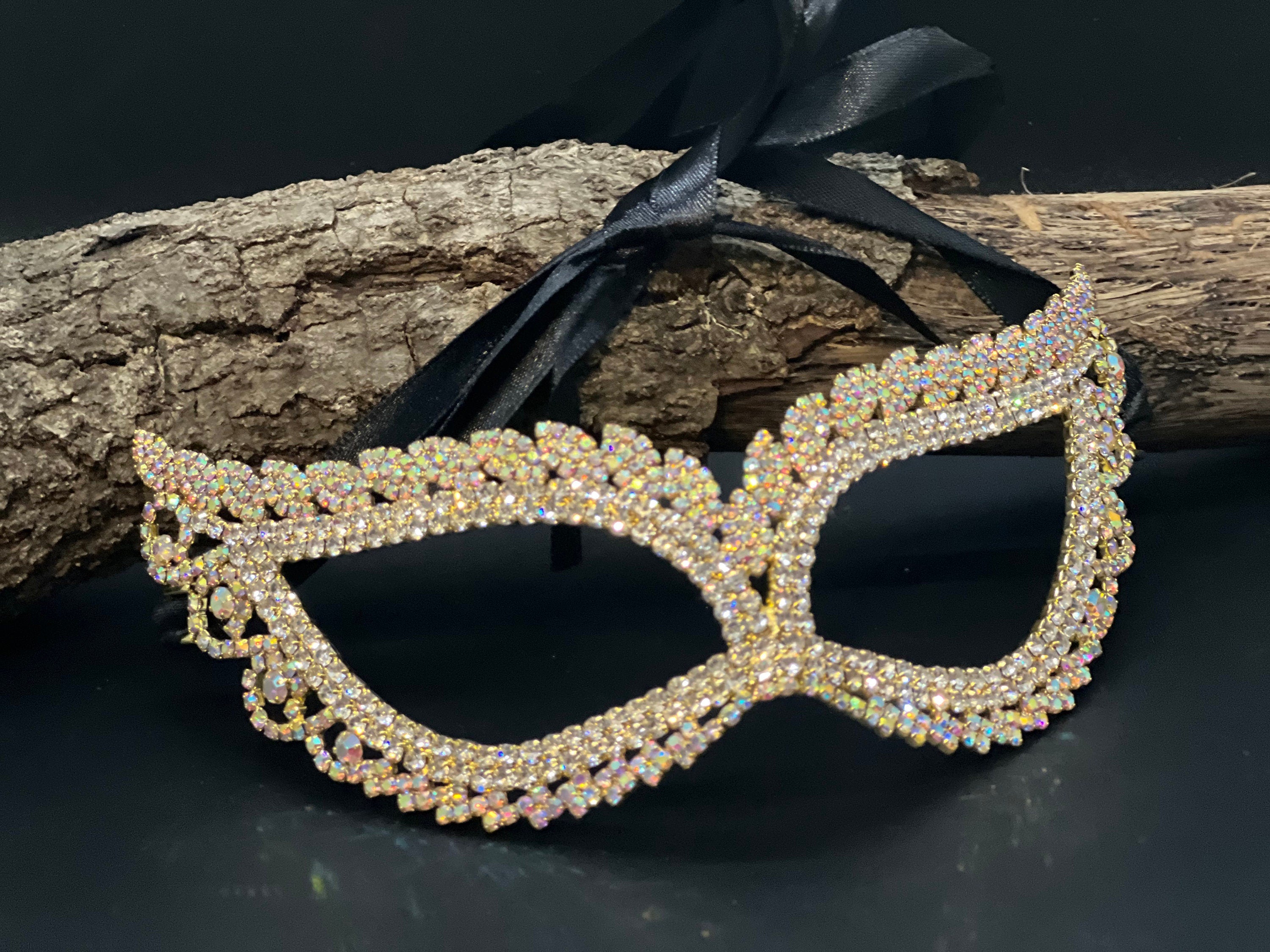 Gorgeous AB Rhinestone Crystal Mardi Gras Mask. Masquerade Ball Dance Party Mask. Wedding crystal mask. Prom crystal mask. Party eye mask