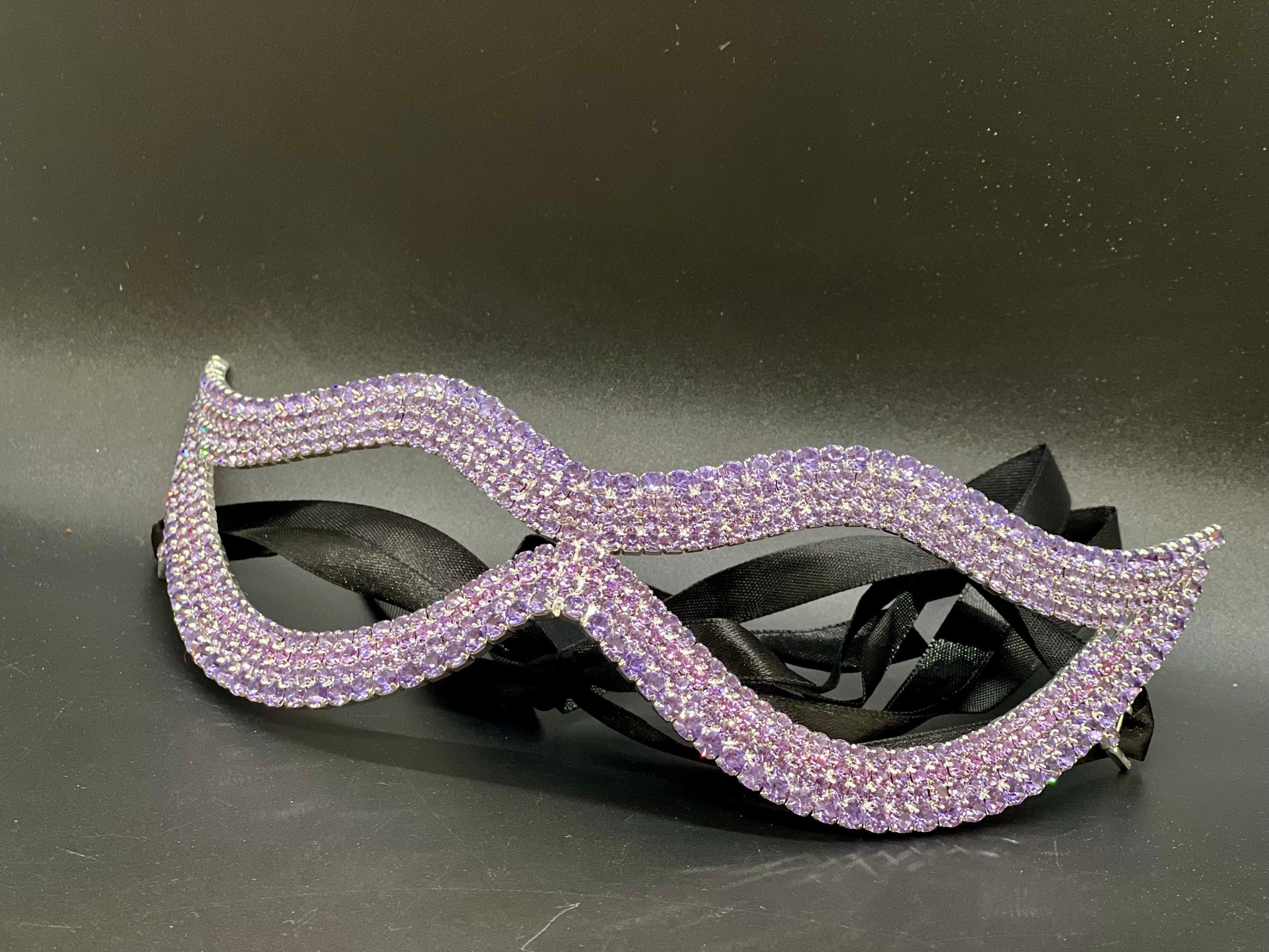 Lavender Purple Silver Crystal Mardi Gras Mask. Masquerade Ball Dance Party Mask. Wedding crystal mask. Prom crystal mask. Party eye mask