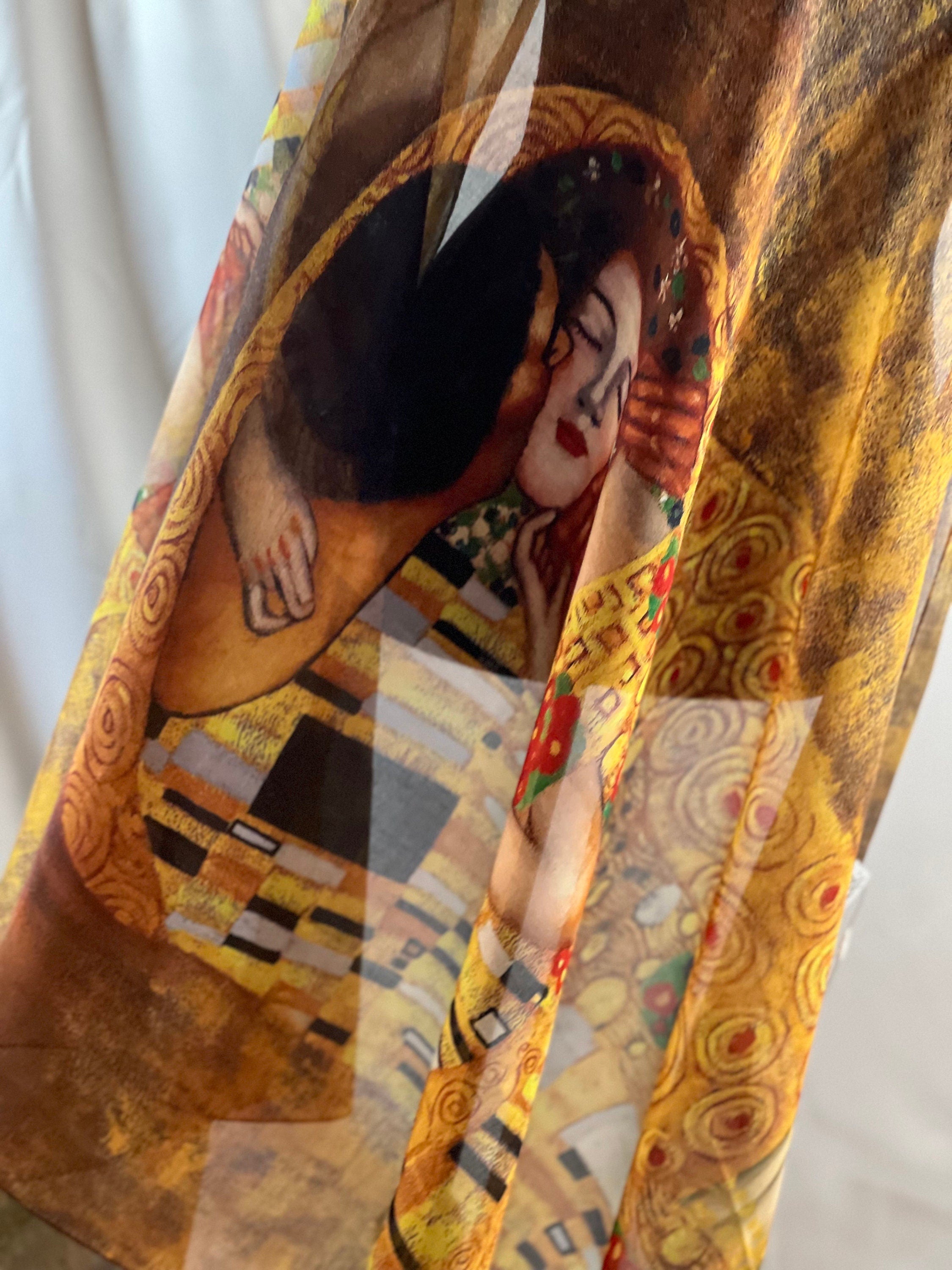 The Kiss by Gustav Klimt scarf, Gustav Klimt shawl, Summer wrap. Gustav Klimt art gift